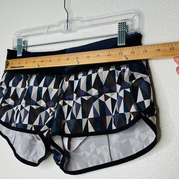 Lululemon Run Speed Shorts Stain Glass Love Neutral Blush Shorts 6 - Picture 10 of 10